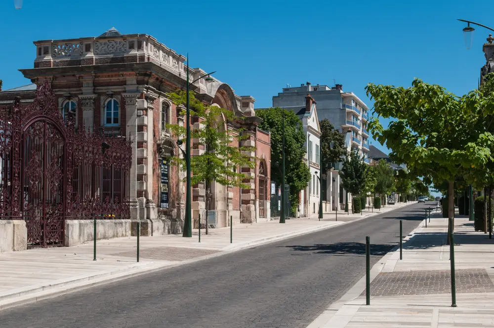 Avenue de Champagne